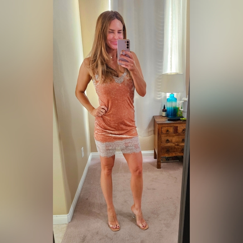 Forever 21 Coral and White Lace Mini Dress
